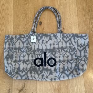 Alo Yoga Tote Bag Tie Dye Gray Black